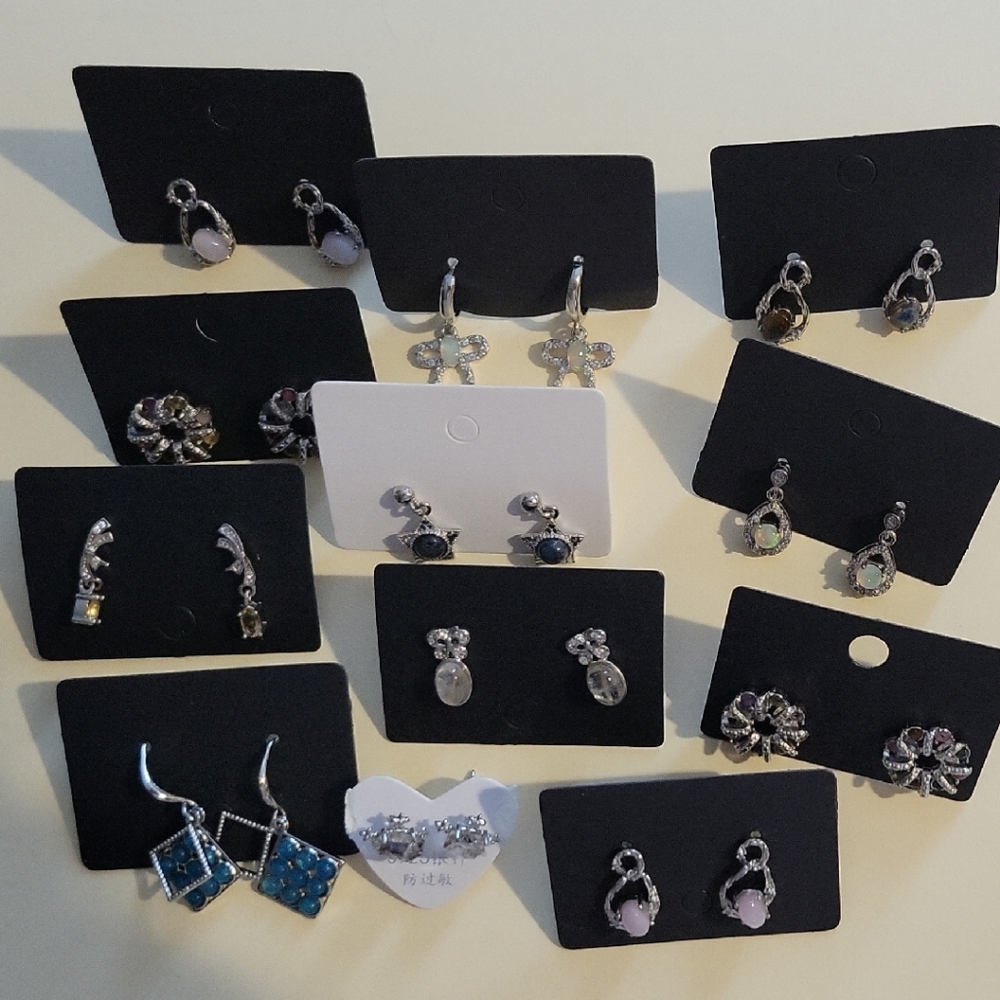 Resellers Earrings Set